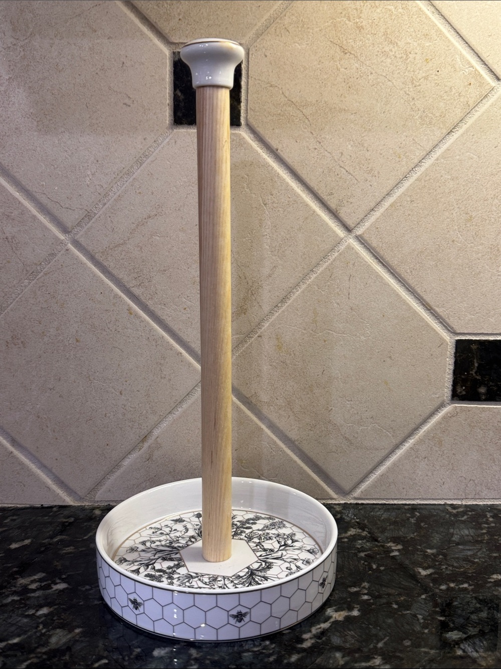 Williams Sonoma Honeycomb Porcelain Paper Towel Holder - New! - Picture 3 of 6